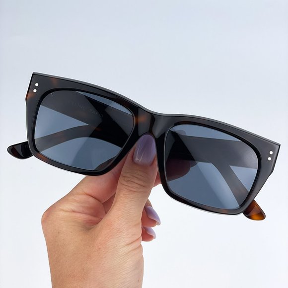 🔥CELINE CL40082F 52V Sunglasses Shiny Dark Havana Blue Square Unisex - Picture 5 of 13